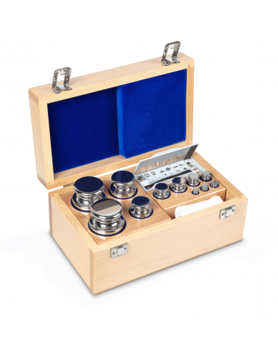 Svarelių rinkinys KERN, F1 klasė, medinėje dėžėje